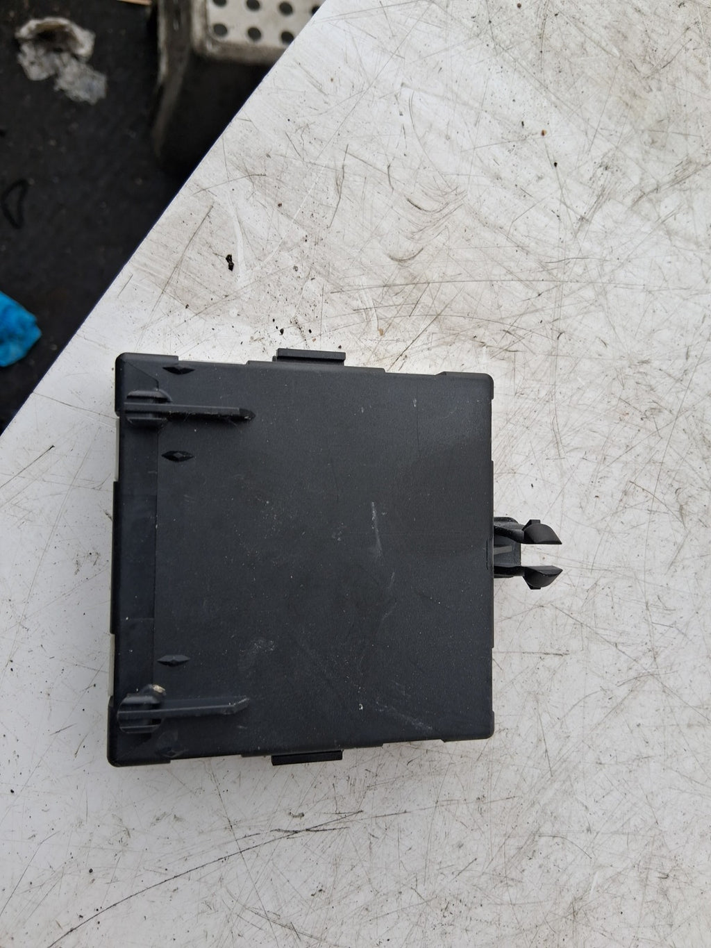 2017 MERCEDES BENZ C CLASS W205 DOOR CONTROL MODULE A2229002112