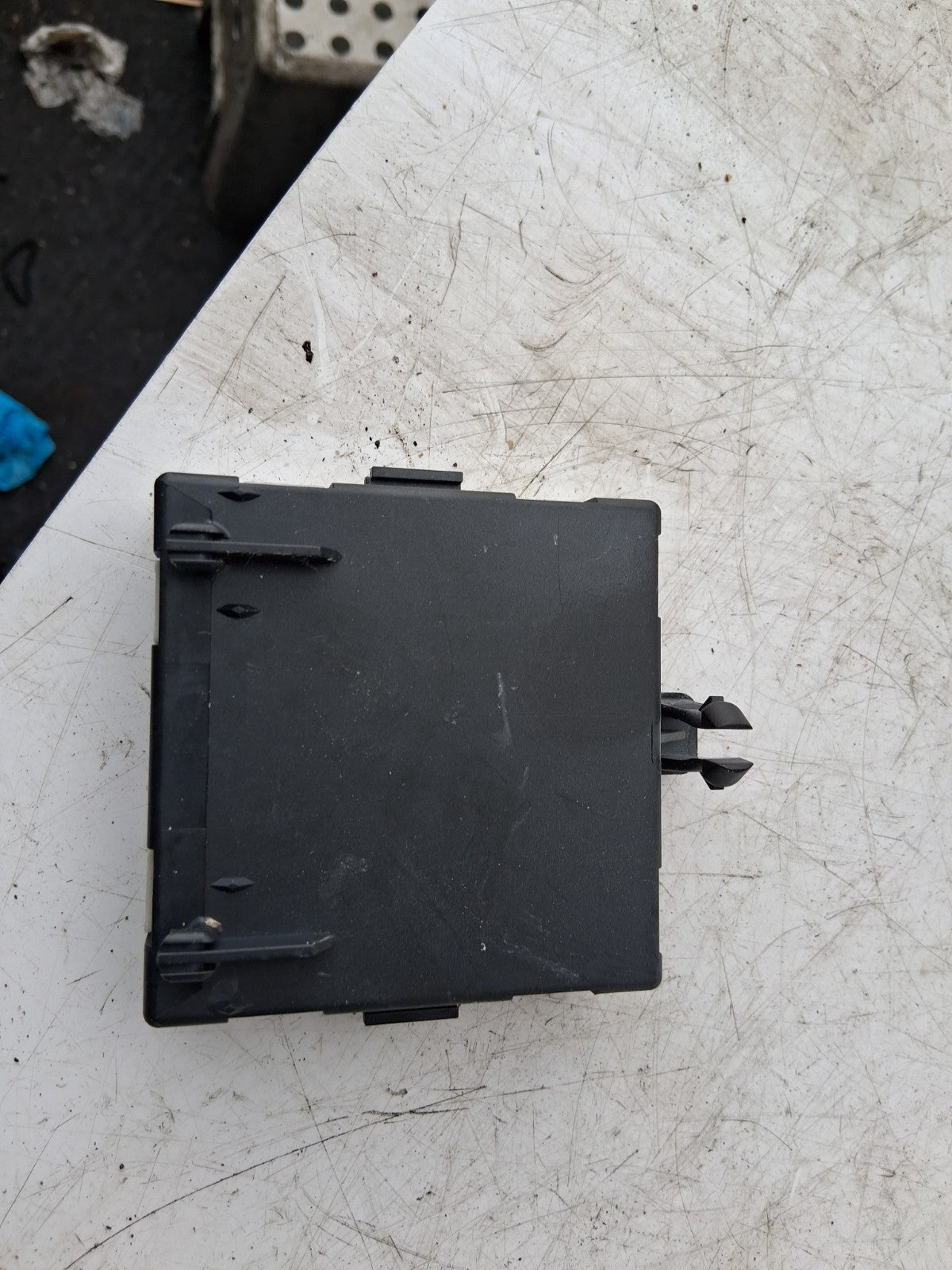 2017 MERCEDES BENZ C CLASS W205 DOOR CONTROL MODULE A2229002112