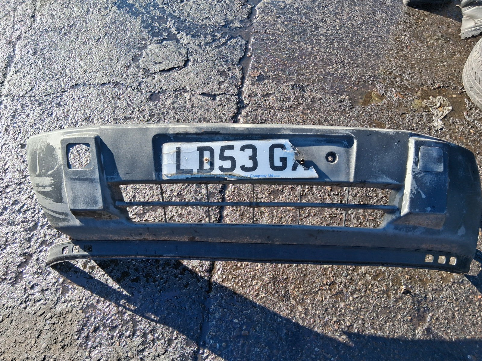 2003 FORD TRANSIT CONNECT MK1 COMPLETE FRONT BUMPER BLACK