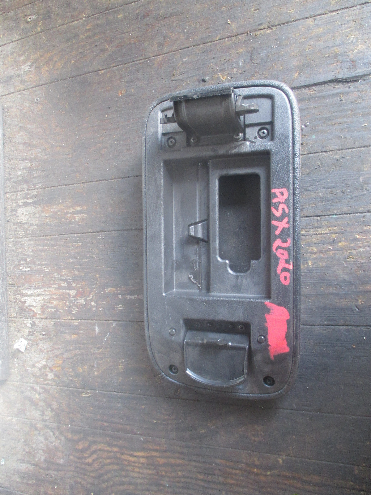 MITSUBISHI ASX ARM REST LEATHER CENTRE CONSOLE