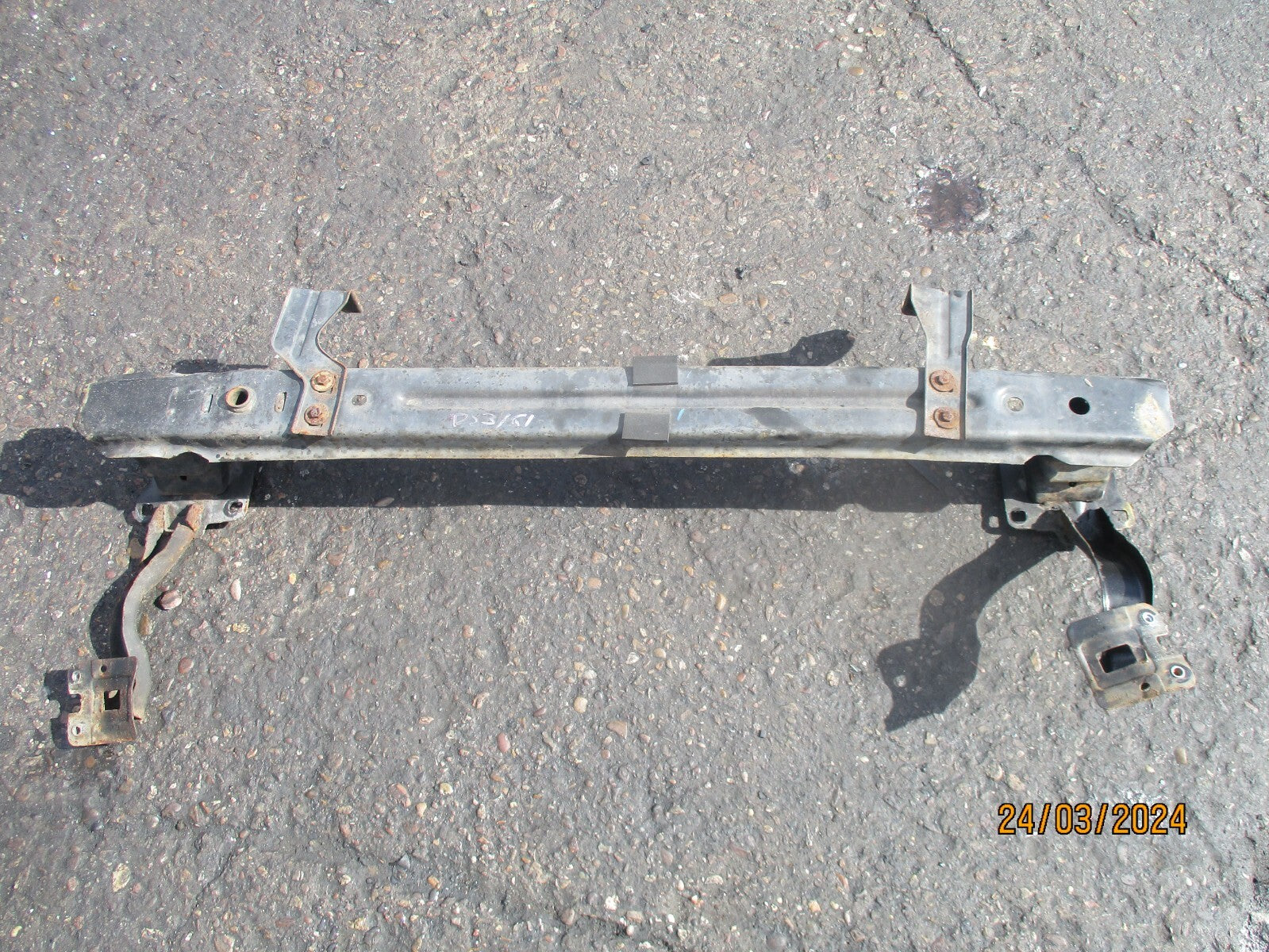 CITROEN DS3 2011 FRONT BUMPER REINFORCEMENT CRASH BAR