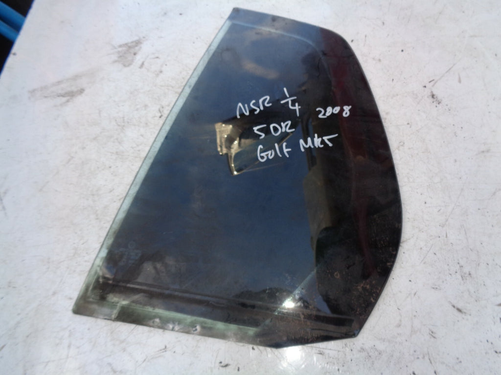 VW VOLKSWAGEN GOLF MK5 NS PASSENGER SIDE REAR QUARTER GLASS E143R001057