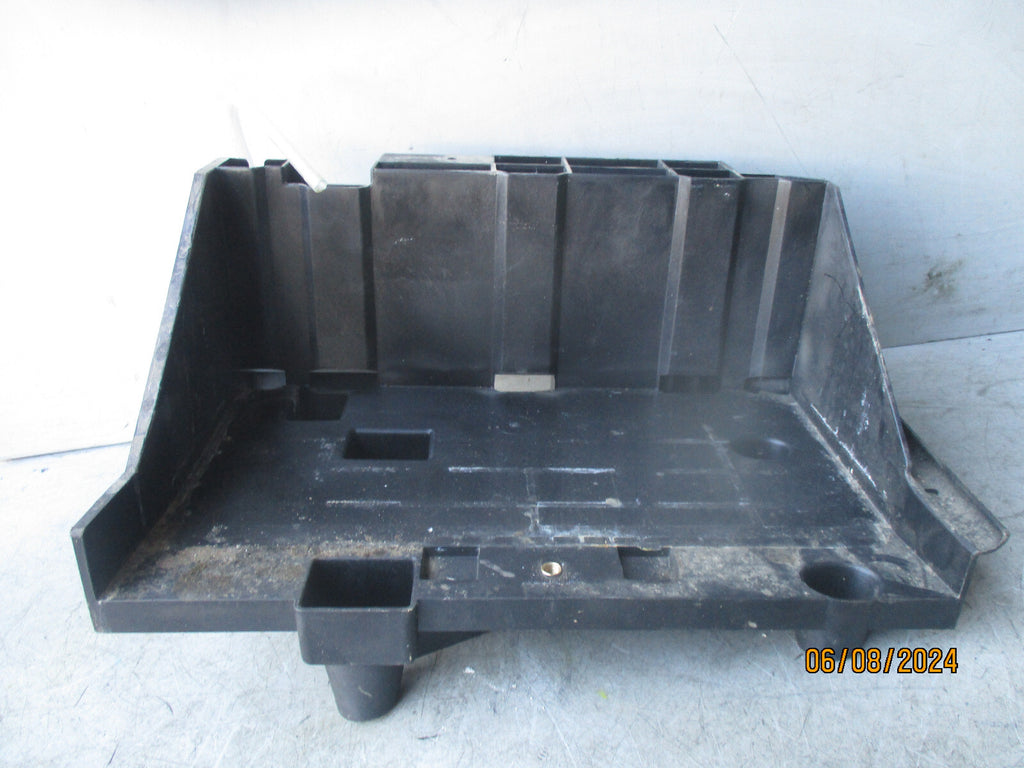 2020 MERCEDES BENZ SPRINTER BATTERY RETAINING PLATE A9105453000