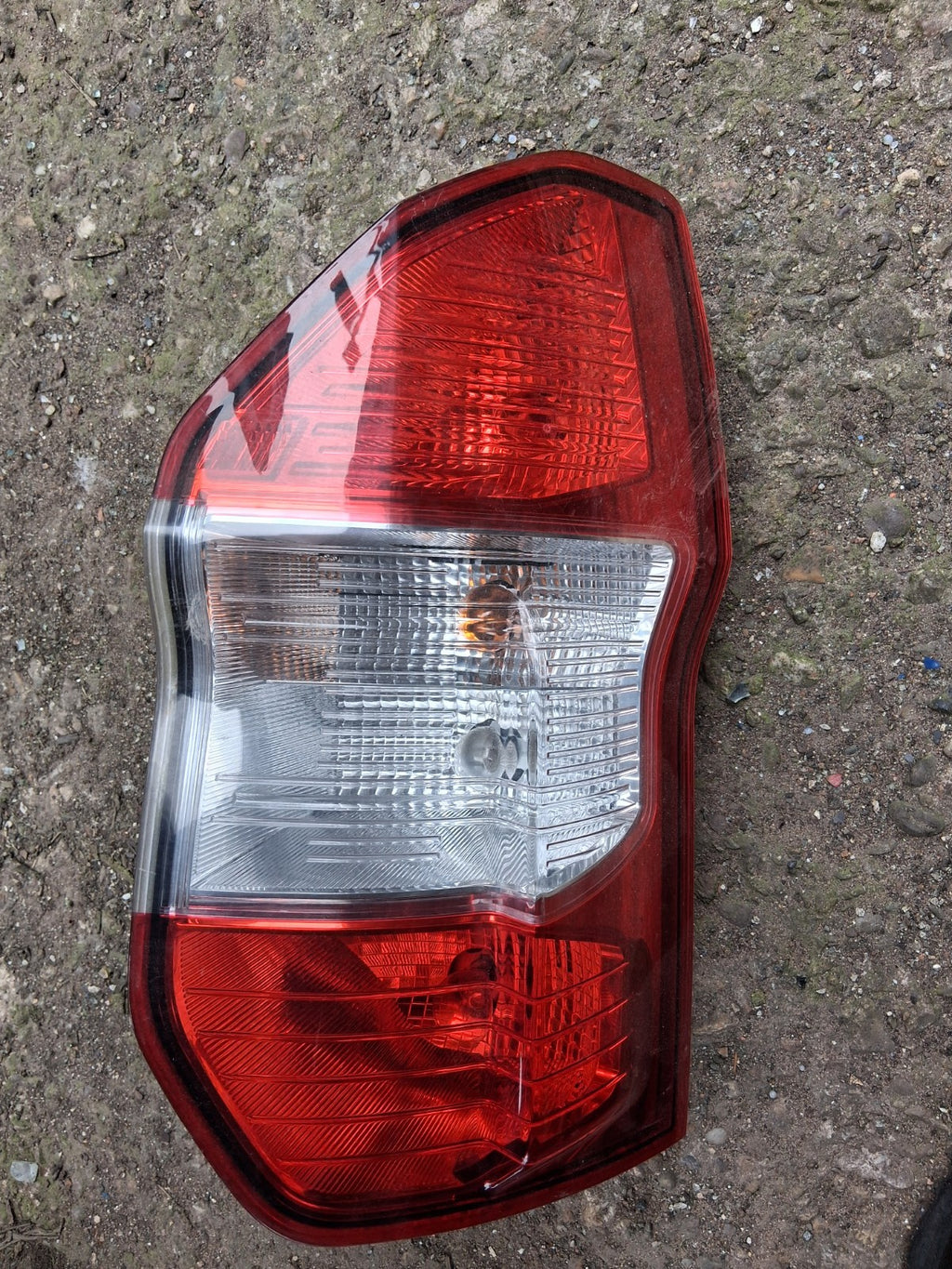 2015 FORD TRANSIT COURIER MK1 OS DRIVER SIDE REAR TAIL LIGHT LAMP ET7613404AB