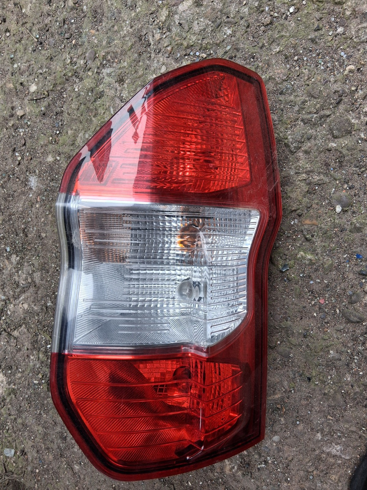 2015 FORD TRANSIT COURIER MK1 OS DRIVER SIDE REAR TAIL LIGHT LAMP ET7613404AB