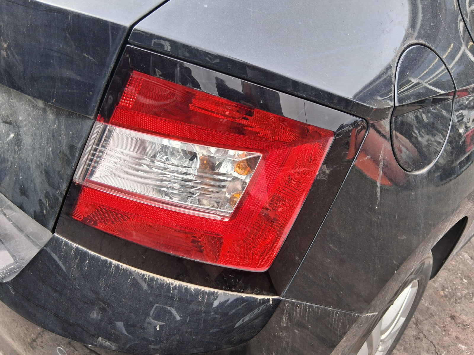 2020 SKODA FABIA MK3 NJ HATCHBACK OSR DRIVER SIDE REAR RIGHT TAIL LIGHT