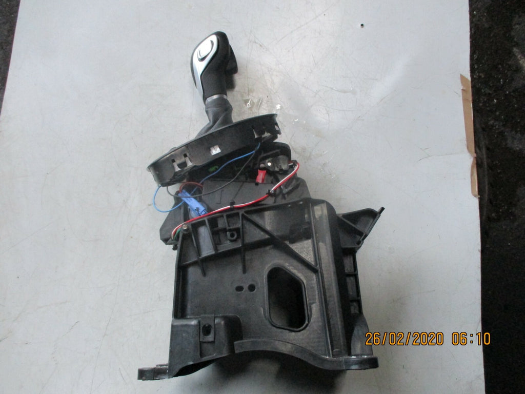 FORD B MAX 2017 AUTO GEAR STICK SHIFTER SELECTOR KNOB AY1P-7K004-BE AY1P-7L010-C