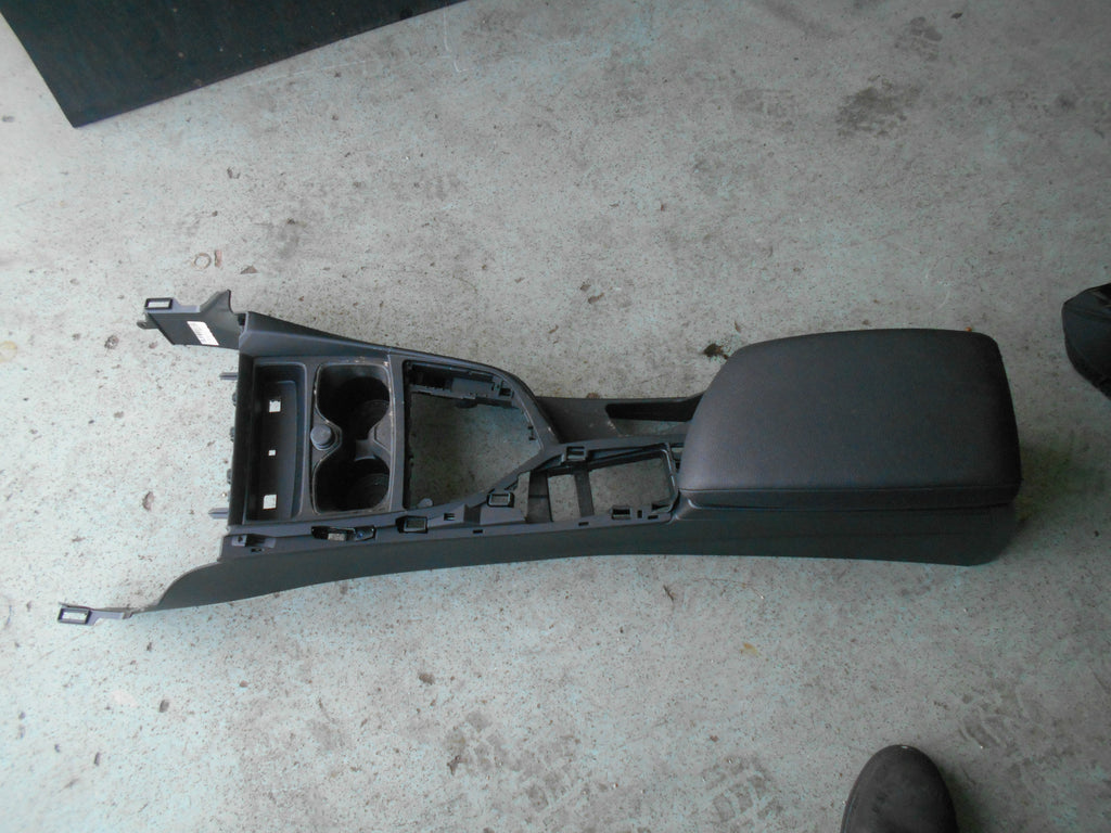 BMW 1 SERIES F20 2016 2017 RHD CENTRE CONSOLE ARM REST 12V SOCKET X2 ASSEMBLY