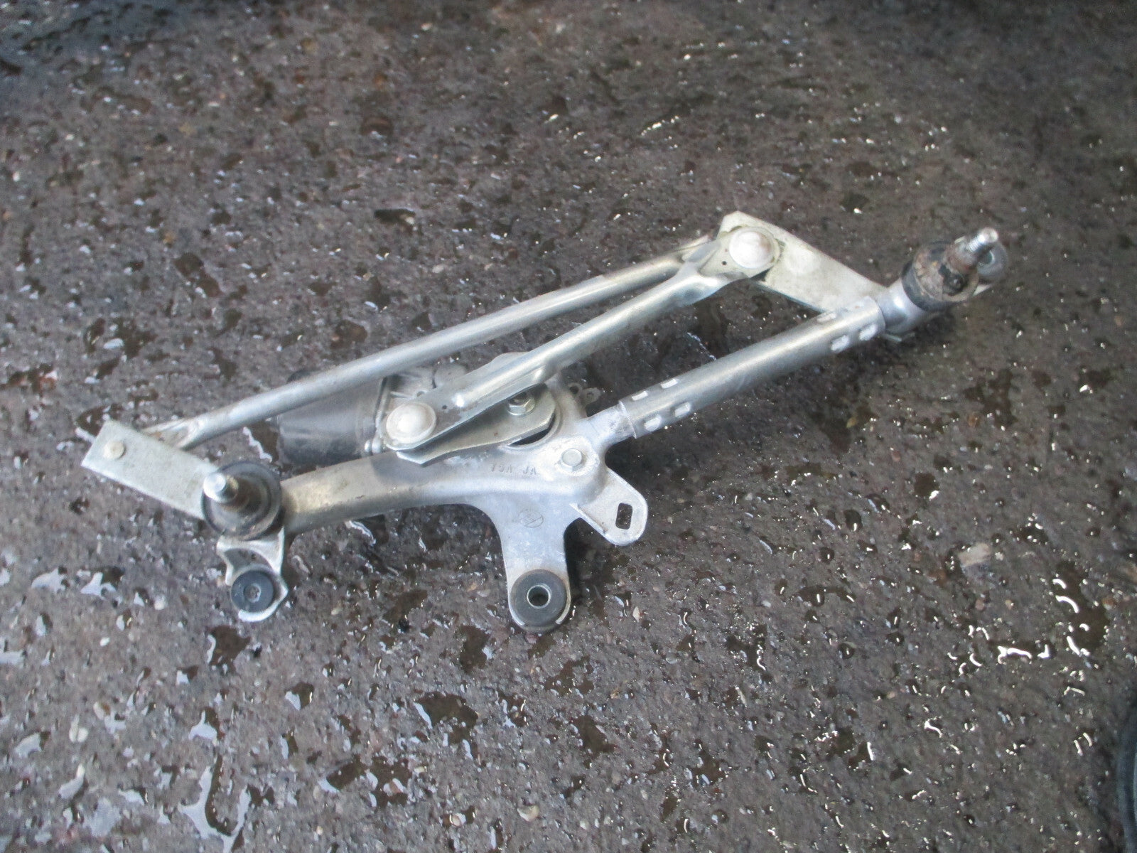 HONDA JAZZ MK4 2019 FRONT WINDSCREEN WIPER MOTOR LINKAGES