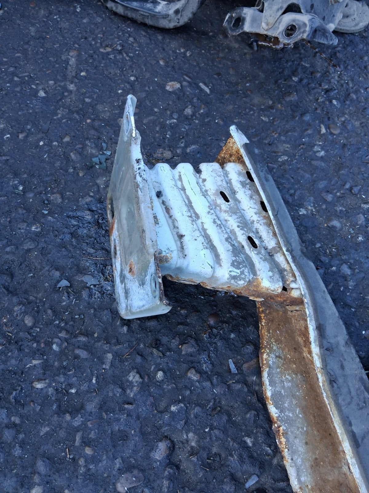 2013 FIAT DOBLO MK2 REAR BUMPER CRASH BAR REINFORCEMENT BAR
