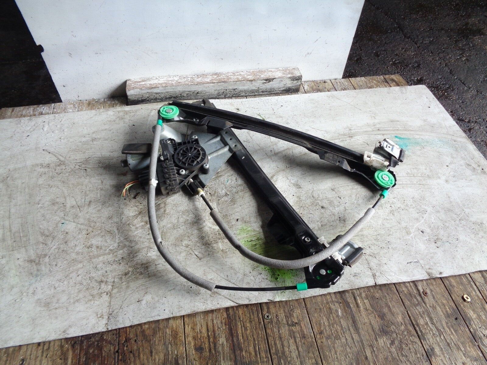 JAGUAR X TYPE 2007 ESTATE OSF DRIVER SIDE FRONT WINDOW REGULATOR