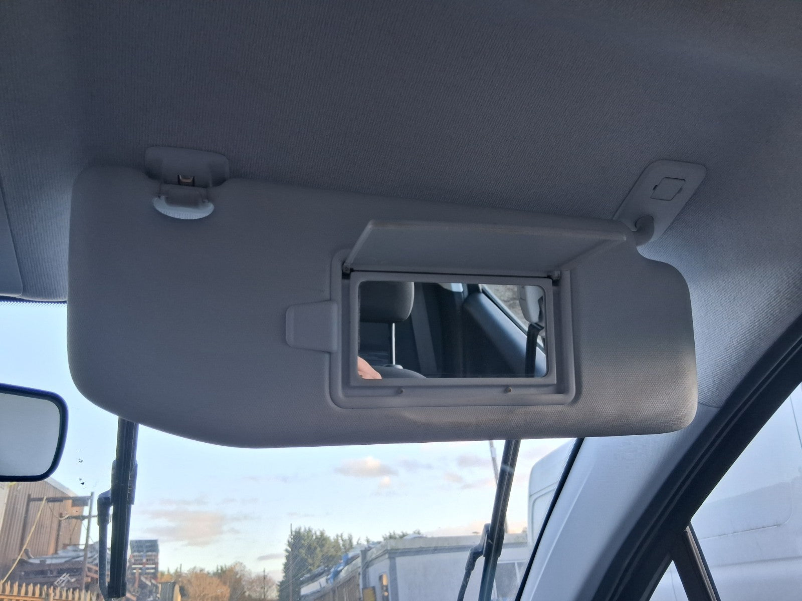 2014 PEUGEOT 208 OSF DRIVER SIDE FRONT RIGHT SUN VISOR SHADE