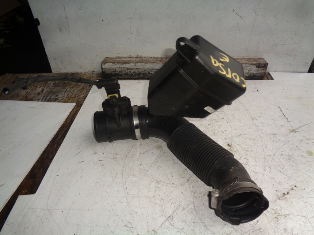 2018 VAUXHALL CORSA E 1.4 PETROL AIR INTAKE BOX AND PIPE 13427558