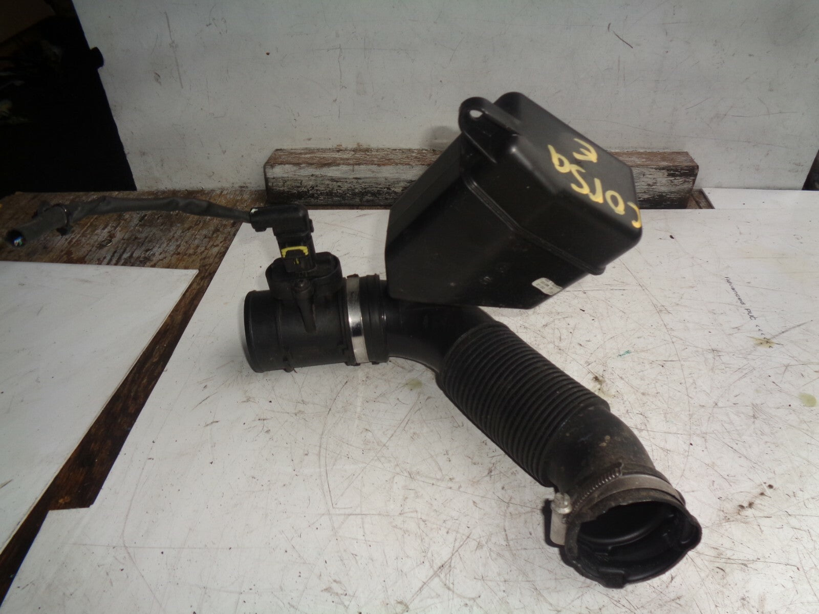 2018 VAUXHALL CORSA E 1.4 PETROL AIR INTAKE BOX AND PIPE 13427558