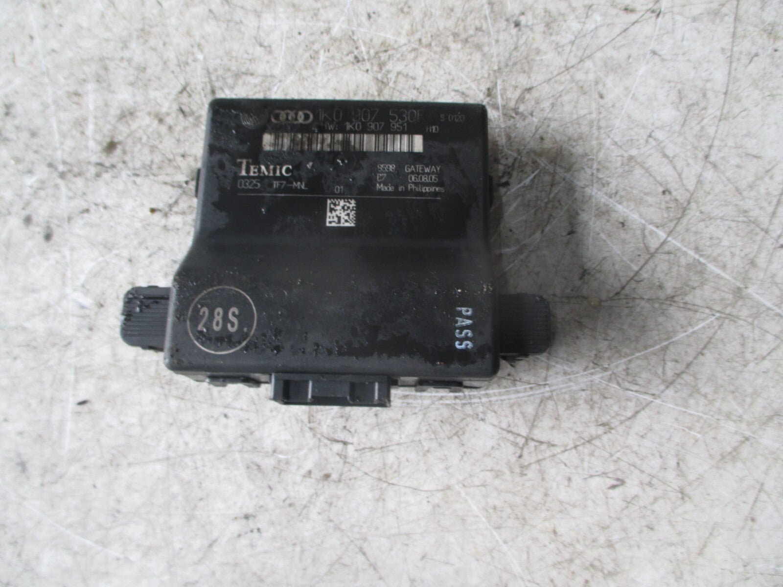 VOLKSWAGEN 2005 GATEWAY CONTROL MODULE 1K0907530