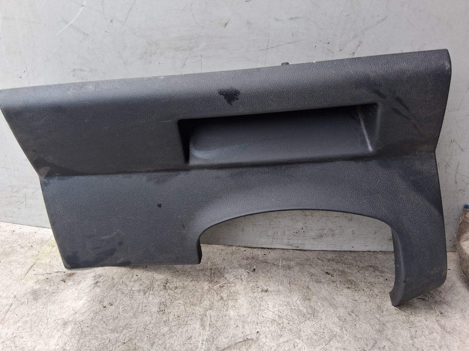 2018 CITROEN BERLINGO MK2 STEERING COLUMN COWLING STEERING KNEE TRIM 9680932677
