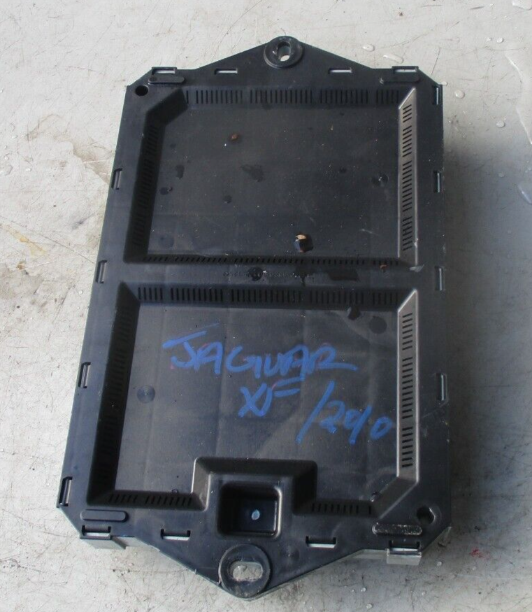 JAGUAR XF 290 FUSE RELAY BOX 7140-5053-40