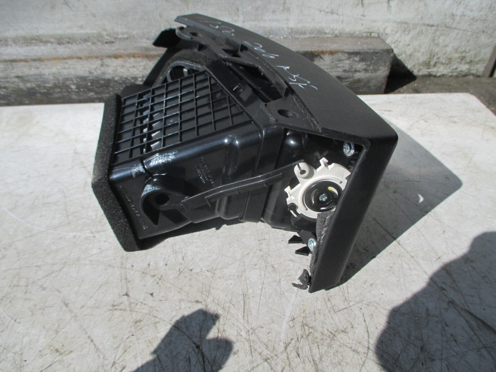HYUNDAI I30 NSF PASSENGER SIDE FRONT AIR VENT 974802R000