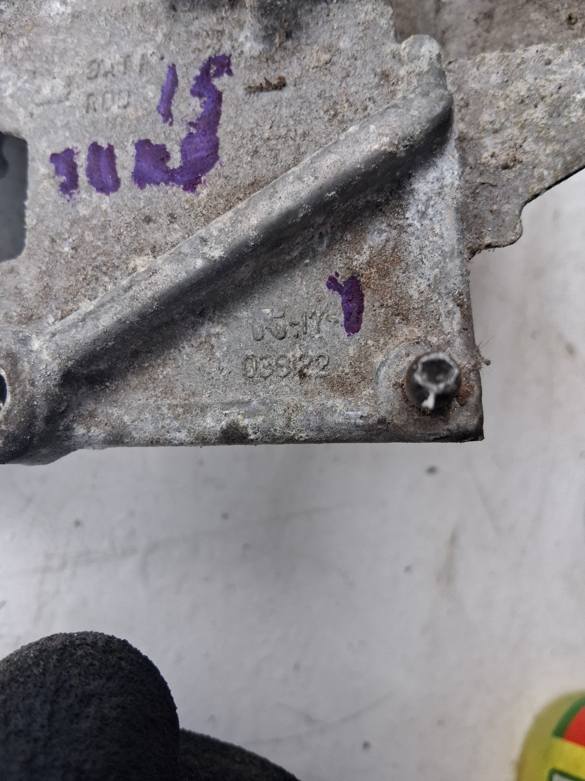 2016 NISSAN JUKE F15 ENGINE MOUNT BRACKET 038122