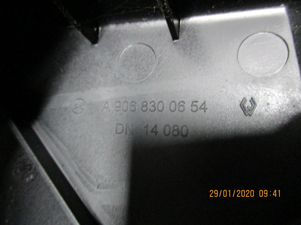 MERCEDES SPRINTER W906 2011 MK2 NS PASSENGER SIDE DASH SIDE AIR VENT A9068300654