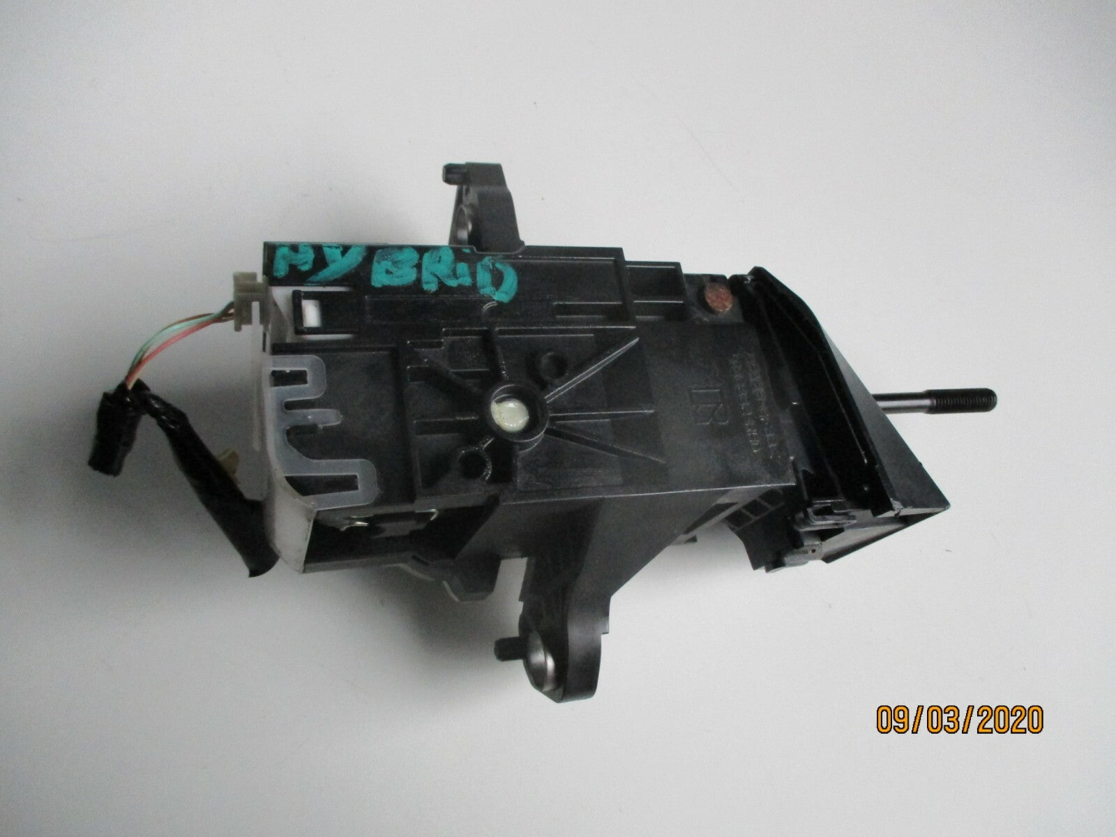 LEXUS CT 200h 2015 1.8 HYBRID AUTOMATIC GEAR STICK SHIFTER SELECTOR 78110-76011