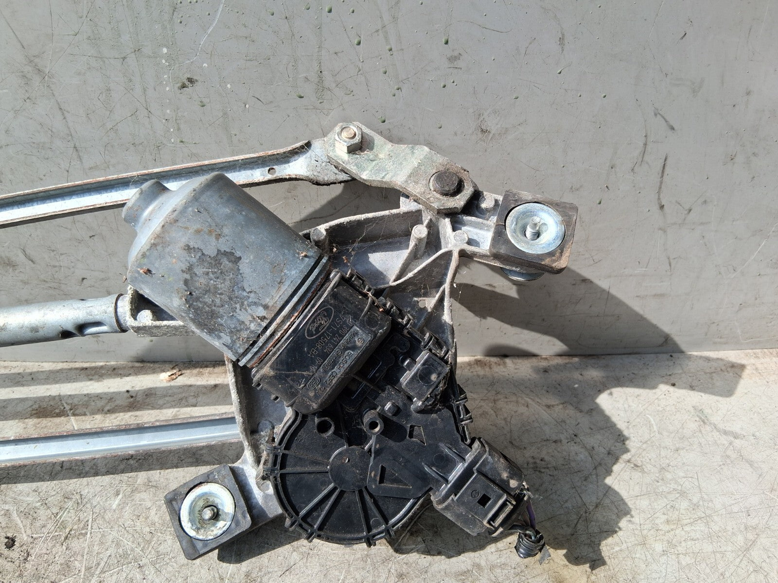FORD MONDEO MK4 2008 FRONT WINDSCREEN WIPER MOTOR & LINKAGE 7S711750