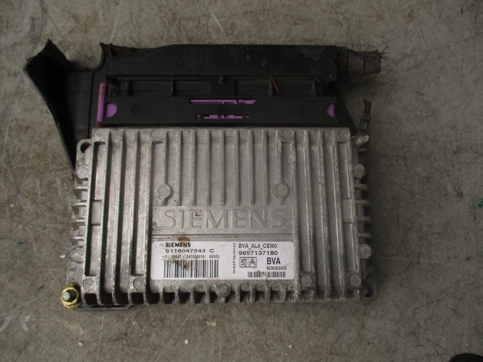 2005 PEUGEOT 206 1.4 PETROL GEARBOX CONTROL UNIT ECU 9657137180