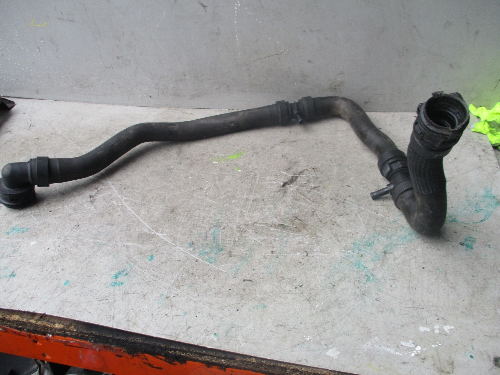 2020 MERCEDES K9 BERLINGO PIPE RADIATOR PA66-25GF