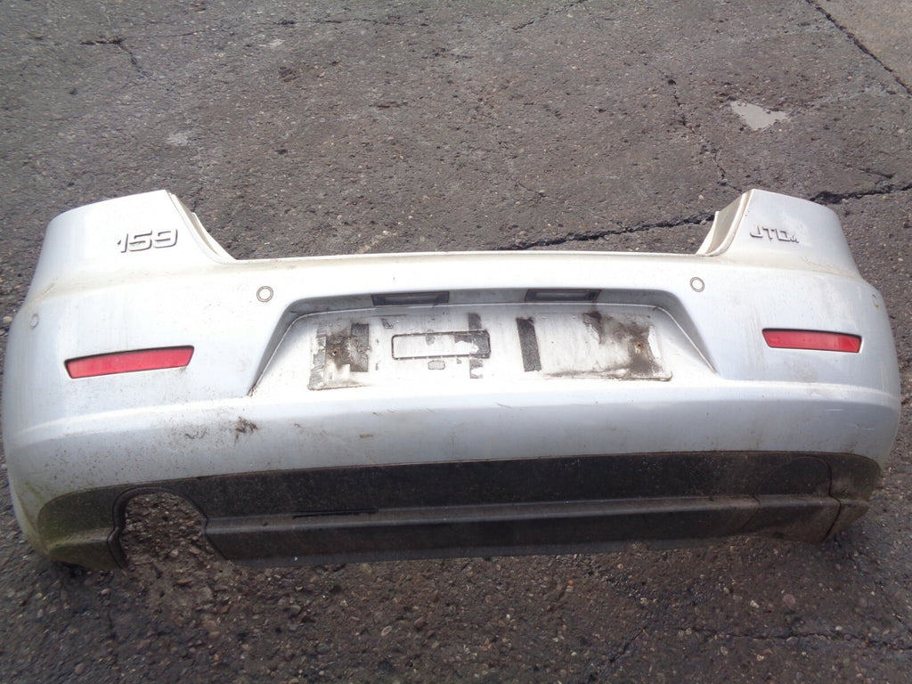 ALFA ROMEO 159 COMPLETE REAR BUMPER WITH PARKING SENSORS IN SILVER