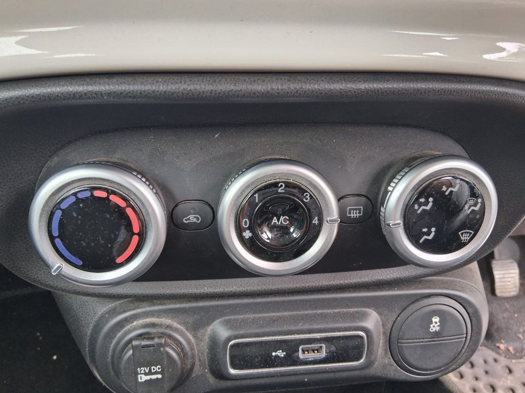 2019 FIAT 500L HATCH HEATER AC CLIMATE CONTROL SWITCH PANEL