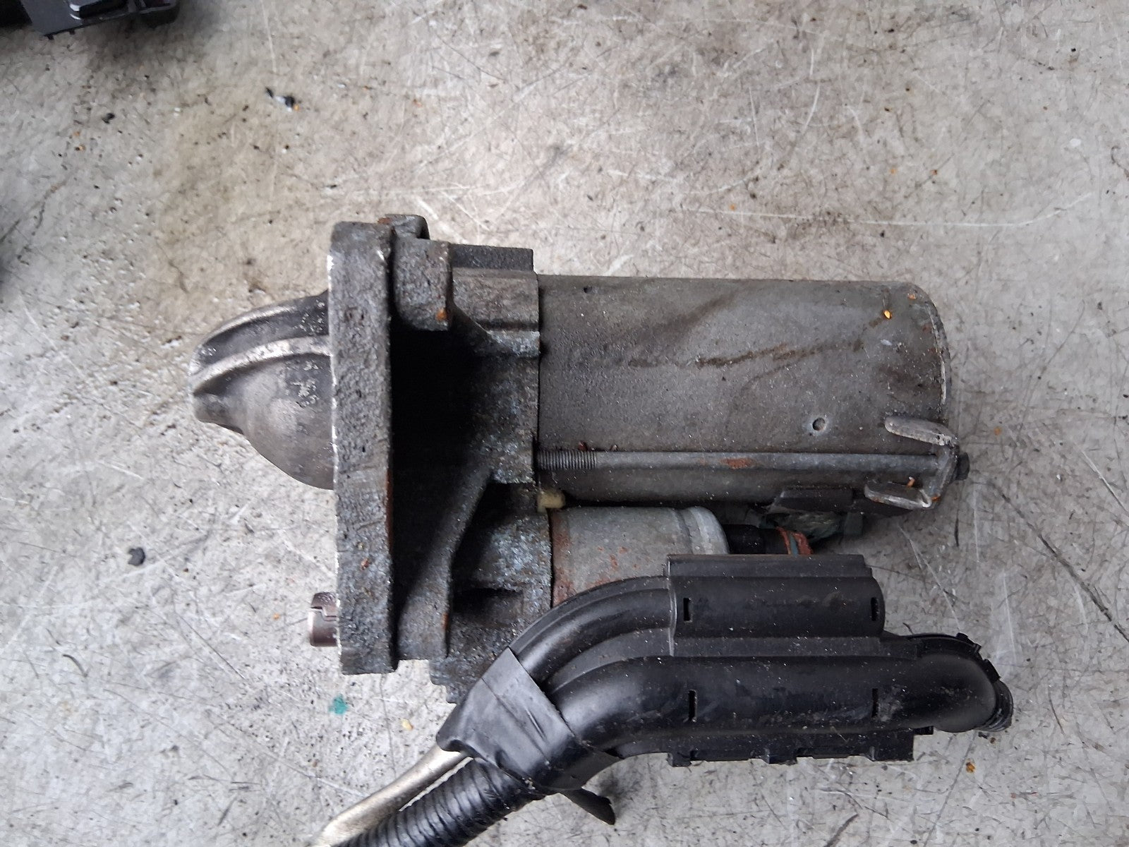 2017 FORD FIESTA MK7 STARTER MOTOR 8V211000