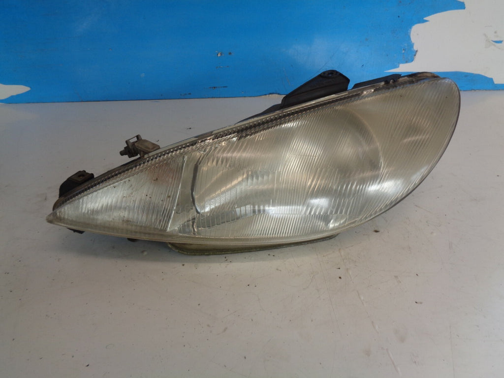 PEUGEOT 206 2002 NS PASSENGER SIDE HEADLIGHT HEADLAMP 9640559780