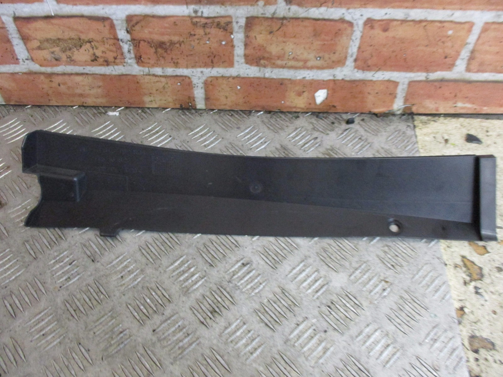 VAUXHALL ASTRA J MK6 2014 OSF DRIVER SIDE FRONT SCUTTLE PANEL TRIM 13315192