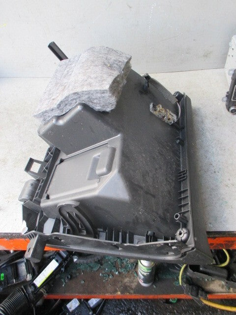 2012 VAUXHALL ASTRA J GLOVEBOX STORAGE COMPARTMENT 13262608
