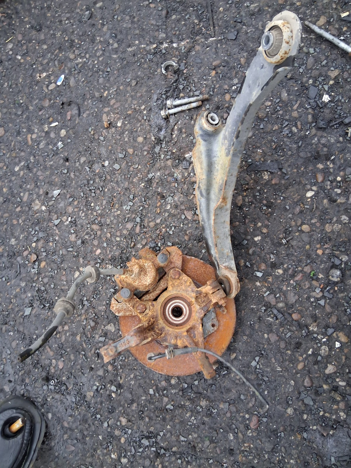 2017 RENAULT CLIO MK4 0.9 PETROL NSF PASSENGER SIDE FRONT WHEEL BEARING HUB