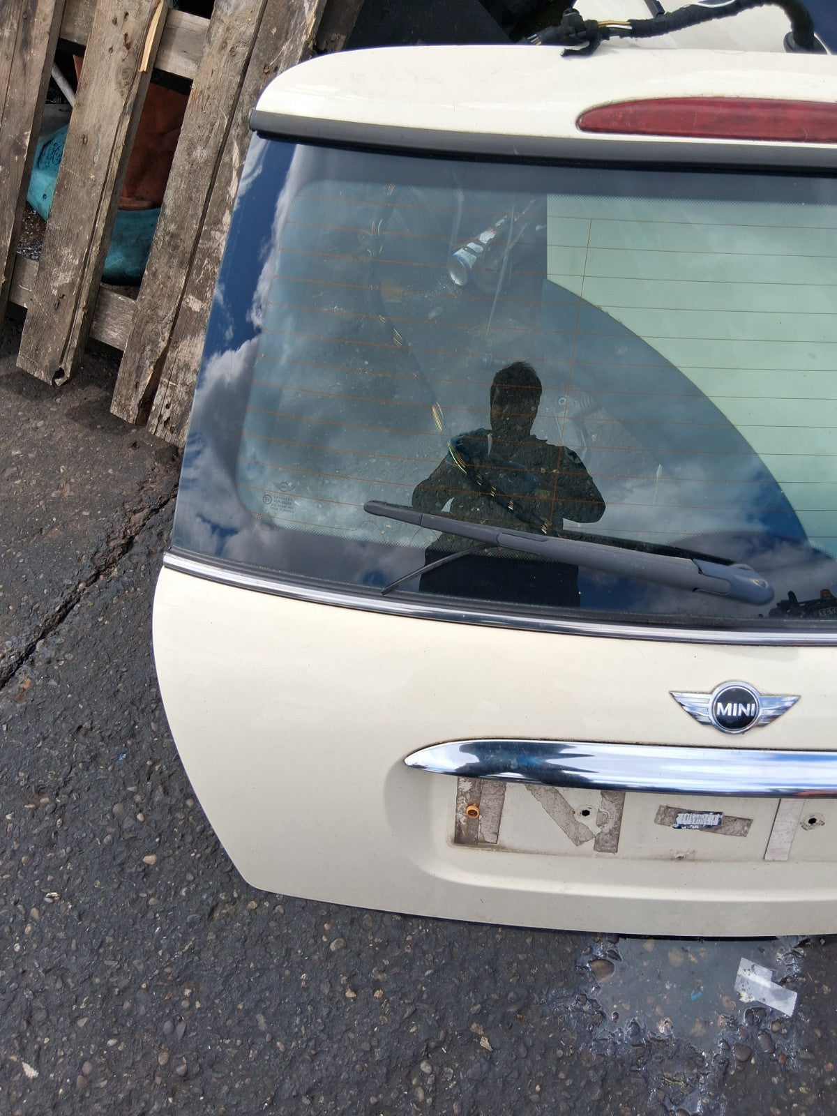 2003 BMW MINI COOPER R50 REAR COMPLETE TAILGATE BOOTLID