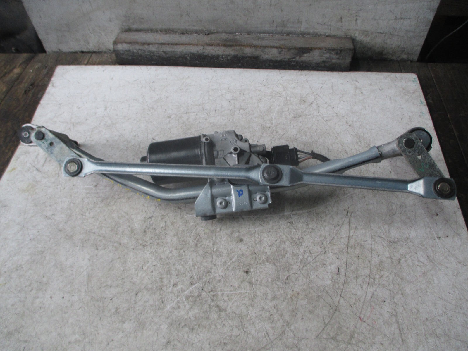 JAGUAR XE X760 2016 FRONT WIPER MOTOR W000060844