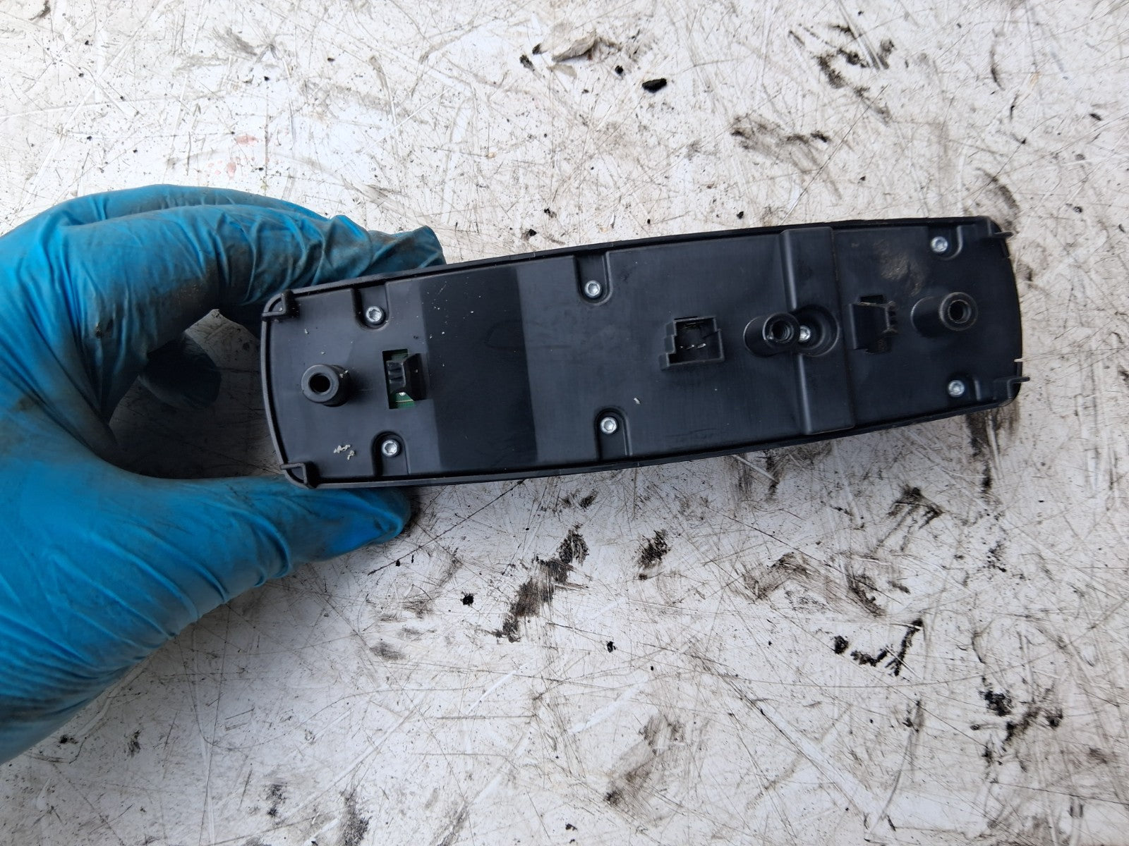 2008 MERCEDES B CLASS W245 OSF DRIVER SIDE FRONT RIGHT WINDOW SWITCH A1698206610