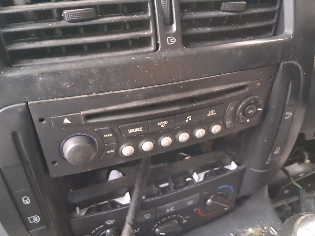 2016 CITROEN DISPATCH MK2 RADIO STEREO CD PLAYER MULTIMEDIA HEAD UNIT 98137862XT