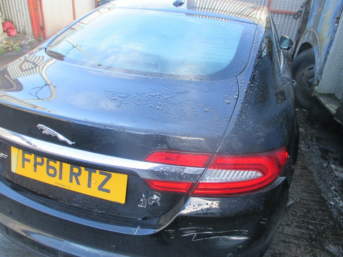 JAGUAR XF 2011 SALOON BARE TAILGATE BOOT LID PANEL GLASS HATCH EBONY BLACK - PEC