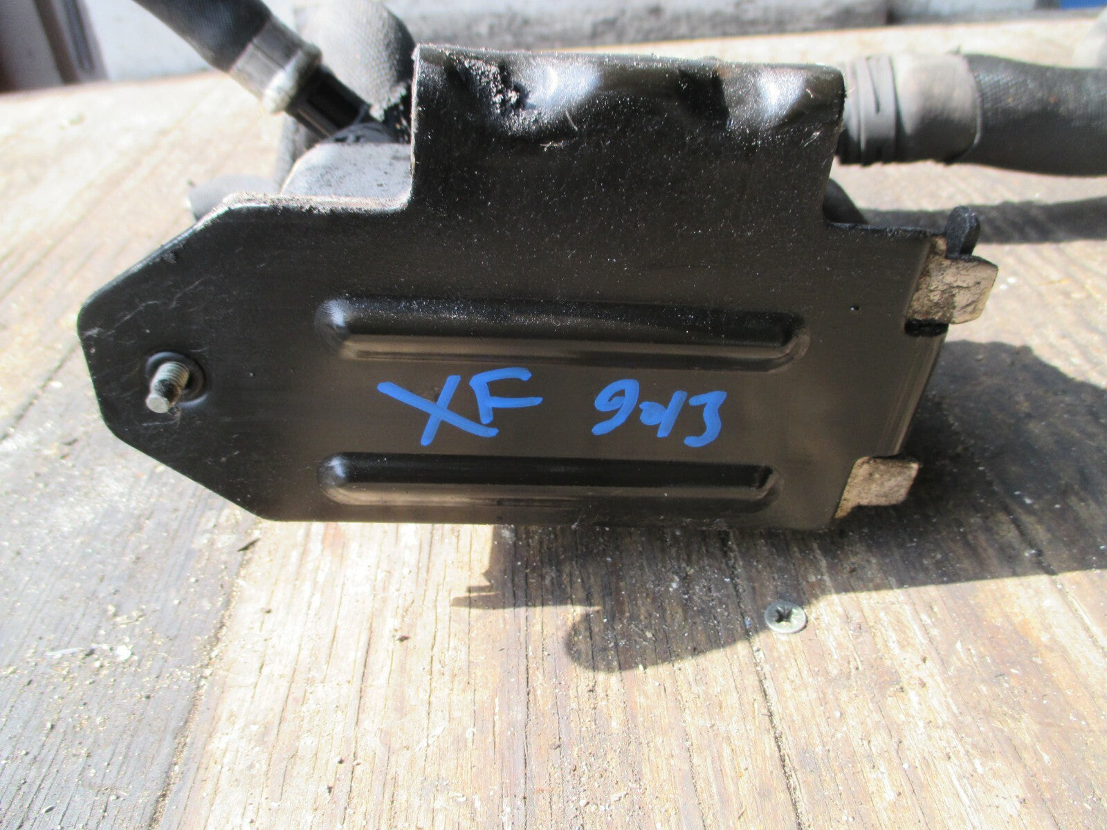 JAGUAR XF 2013 OIL COOLER X6003001