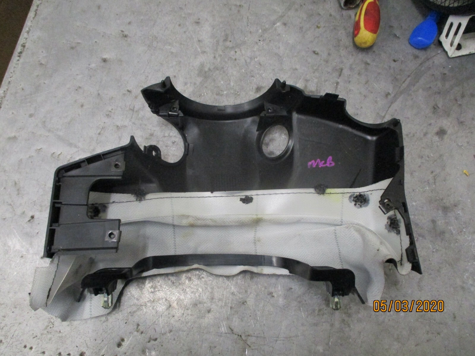 FIAT GRANDE PUNTO 2006 LOWER STEERING COLUMN PLASTIC TRIM COWL 7354174420