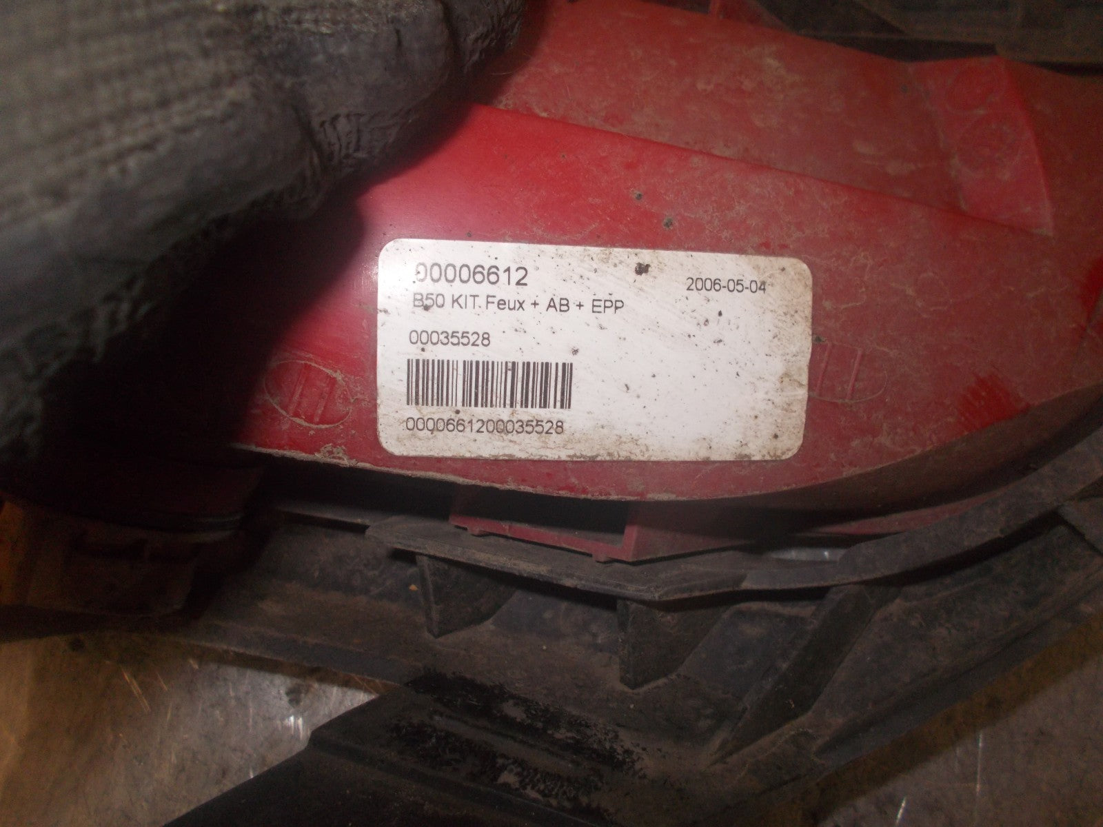 CITROEN C4 MK1 OSR DRIVER SIDE REAR FOG LIGHT & TRIM 00006612