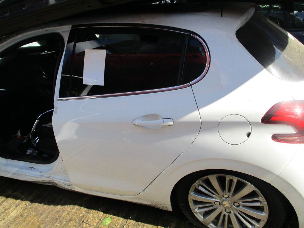 PEUGEOT 208 2017 5 DOOR NSR PASSENGER SIDE REAR COMPLETE DOOR WHITE EVL