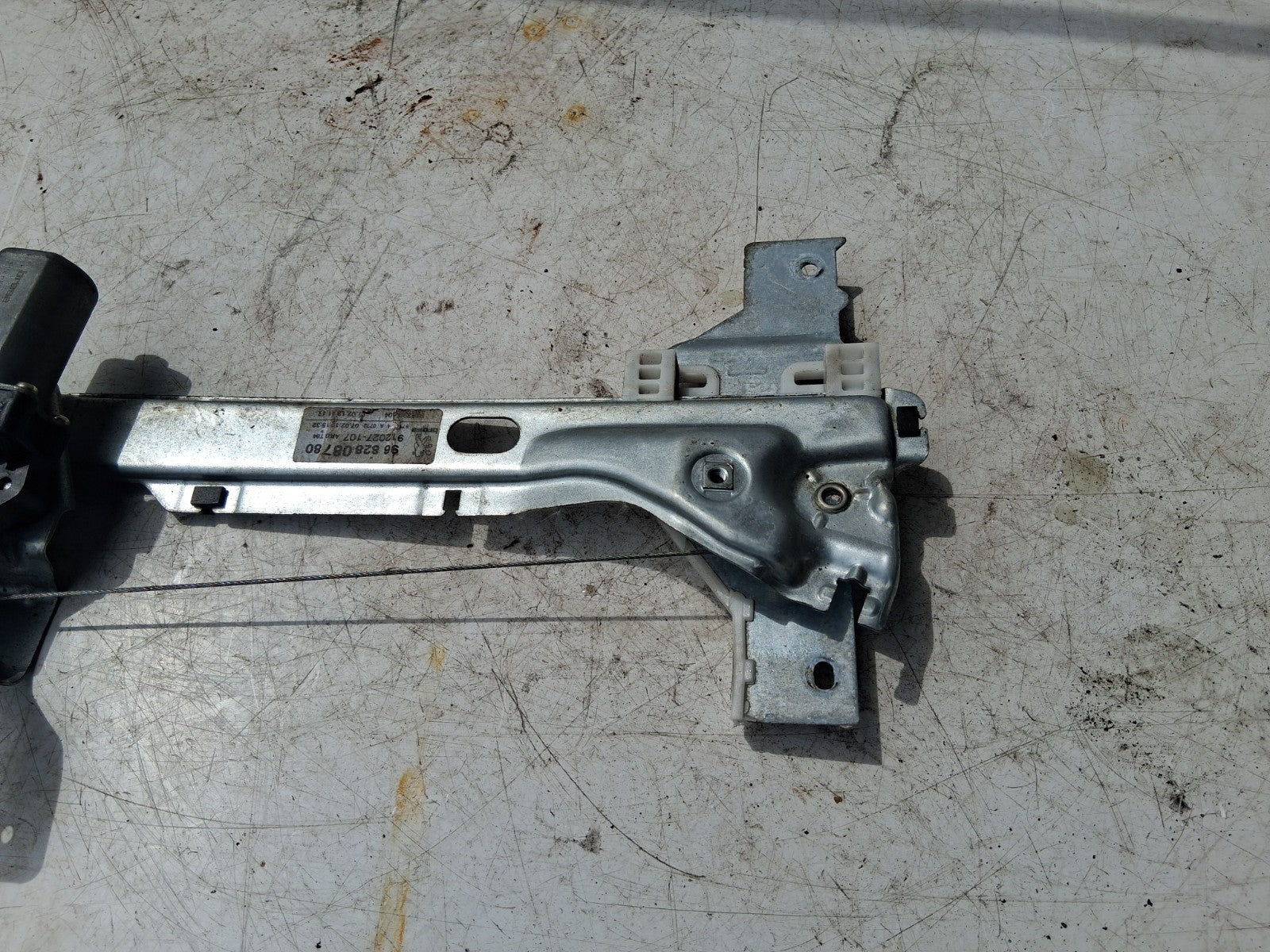 2012 PEUGEOT 3008 MK1 NSF PASSENGER FRONT LEFT WINDOW MOTOR REGULATOR 9682808780