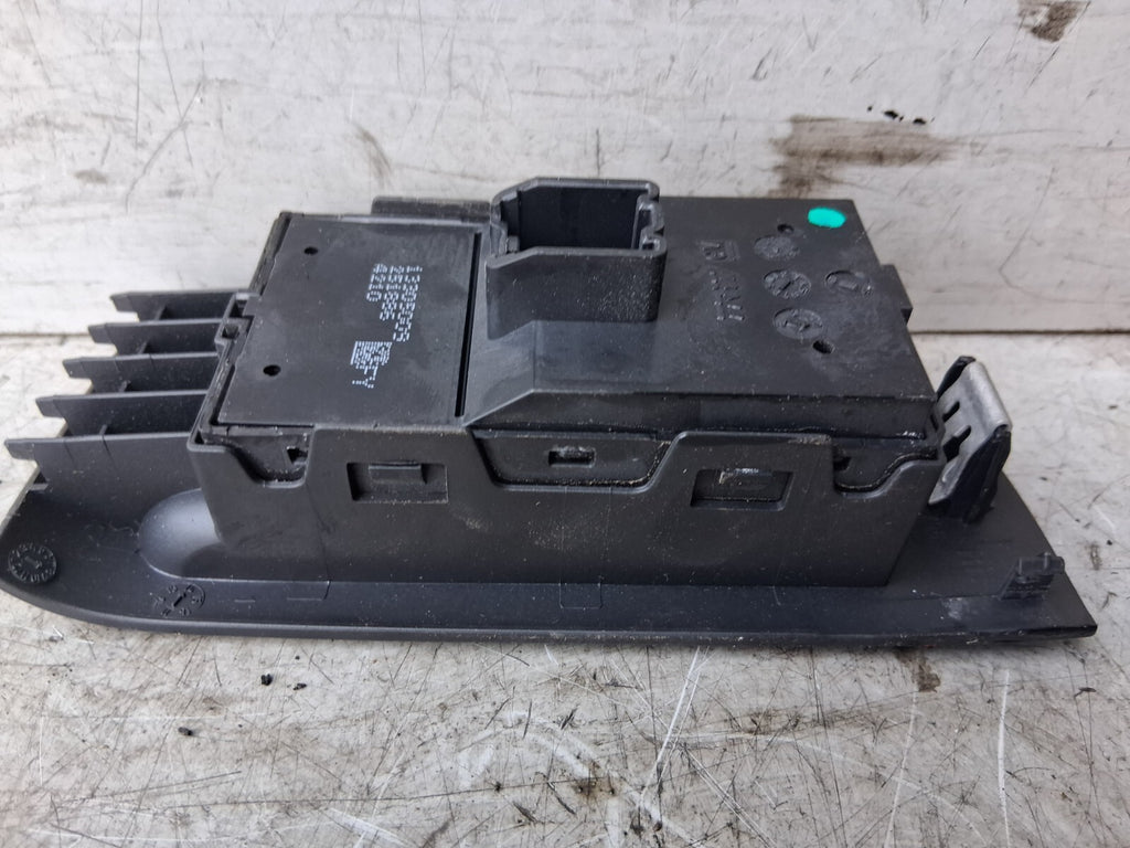 2016 VAUXHALL ZAFIRA TOURER C MK3 OSF DRIVER SIDE WINDOW CONTROL SWITCH 13305009
