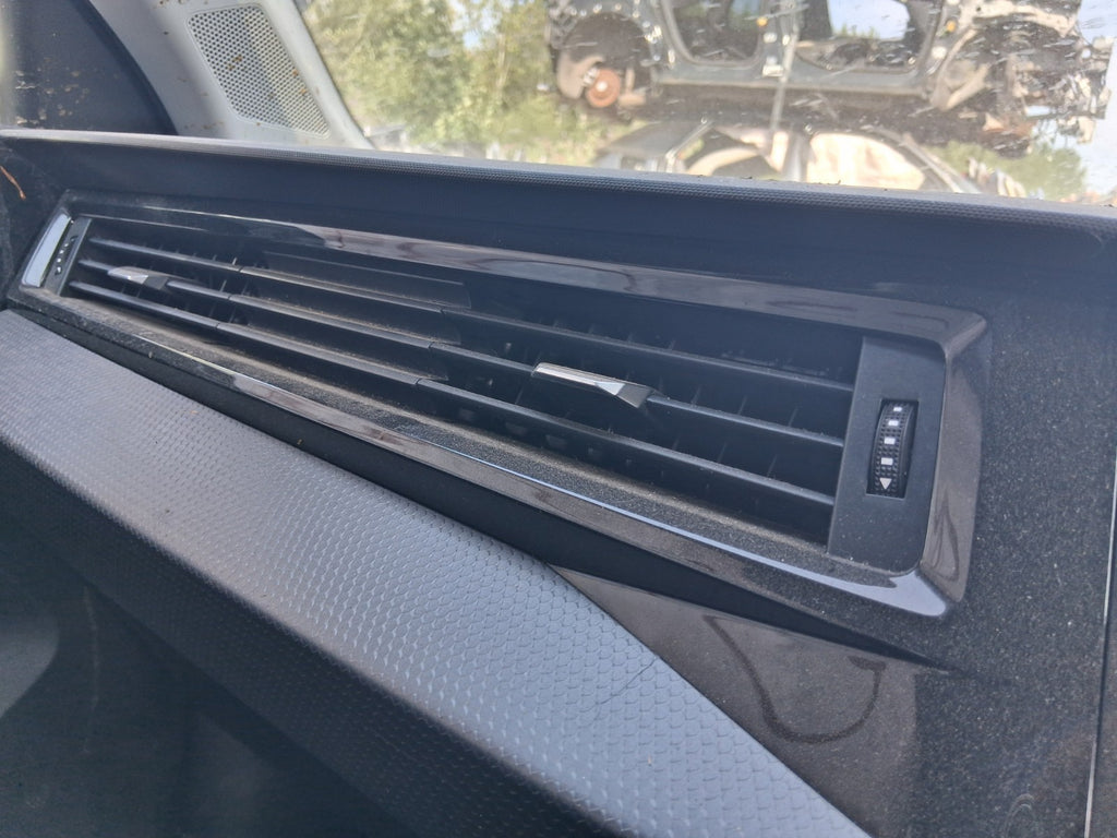 2023 AUDI A1 SPORT MK2 GB NSF PASSENGER SIDE FRONT LEFT AIR VENT