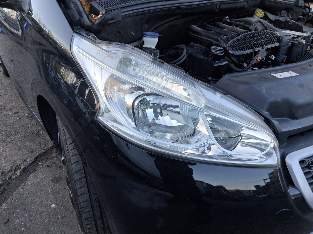 2014 PEUGEOT 208 OSF DRIVER SIDE FRONT RIGHT HEADLIGHT 9802221380
