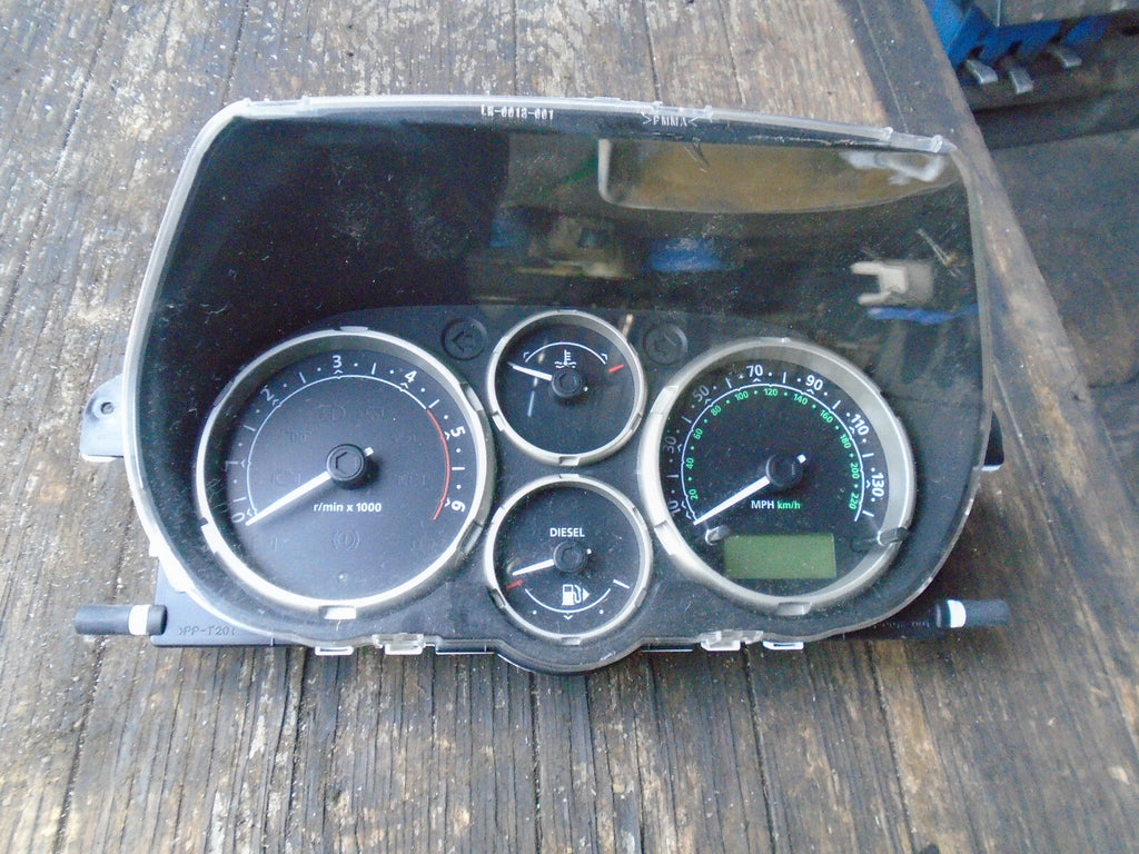LAND ROVER FREELANDER 2004 2.0 DIESEL SPEEDOMETER INSTRUMENT CLUSTER YAC500950