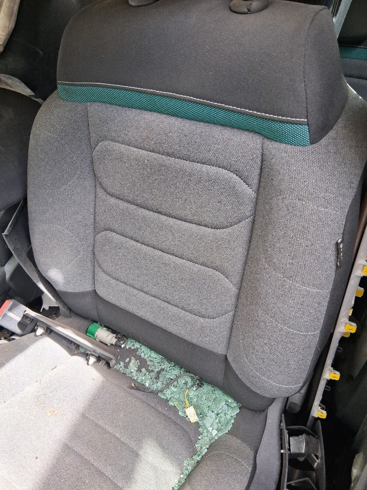 2021 CITROEN C3 MK3 NSF PASSENGER SIDE FRONT LEFT COMPLETE SEAT